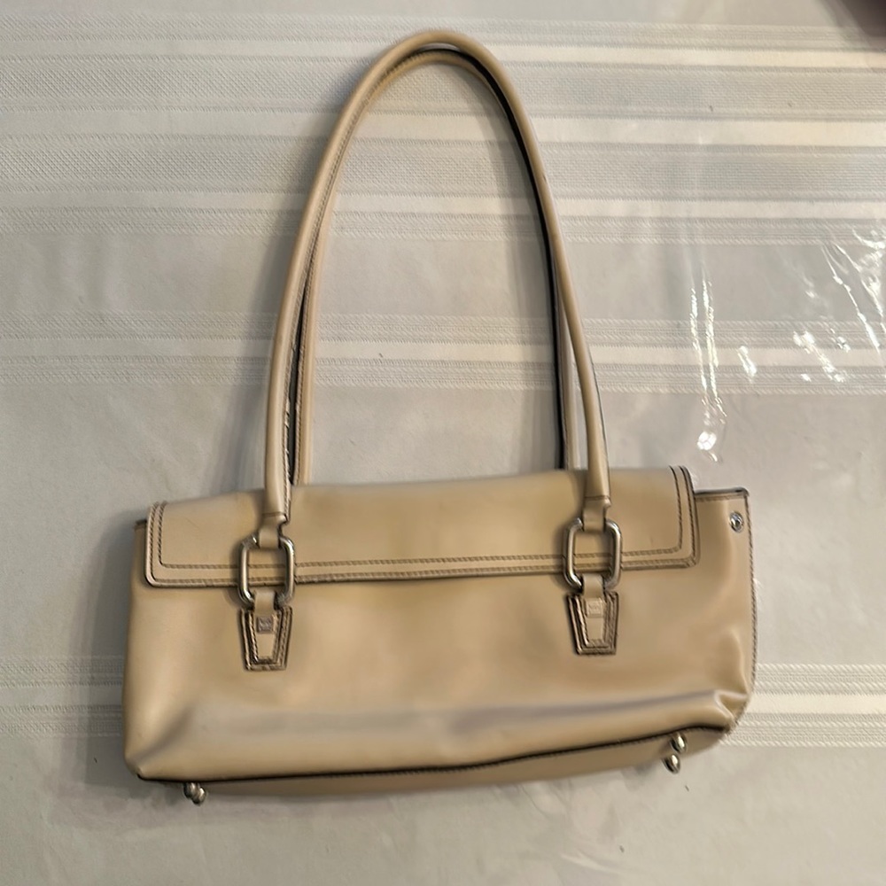 Vintage XOXO Beige Pocketbook.
